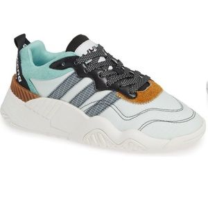 Alexander Wang Turnout Trainer